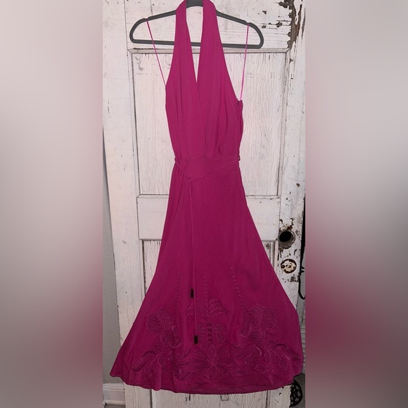 🌸Elegant Magenta Halter Maxi Border Laser Cut Embroidery Dress🌸 - Picture 7 of 7